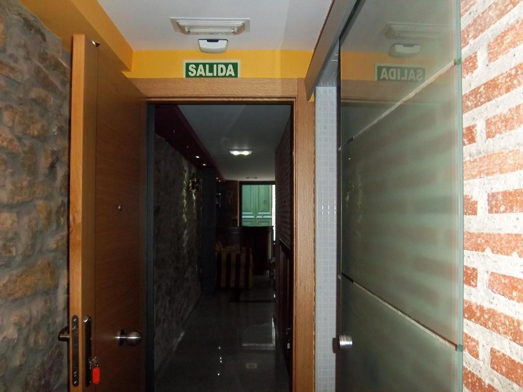 Apartamentos Entrepalacios Avilés Habitación foto